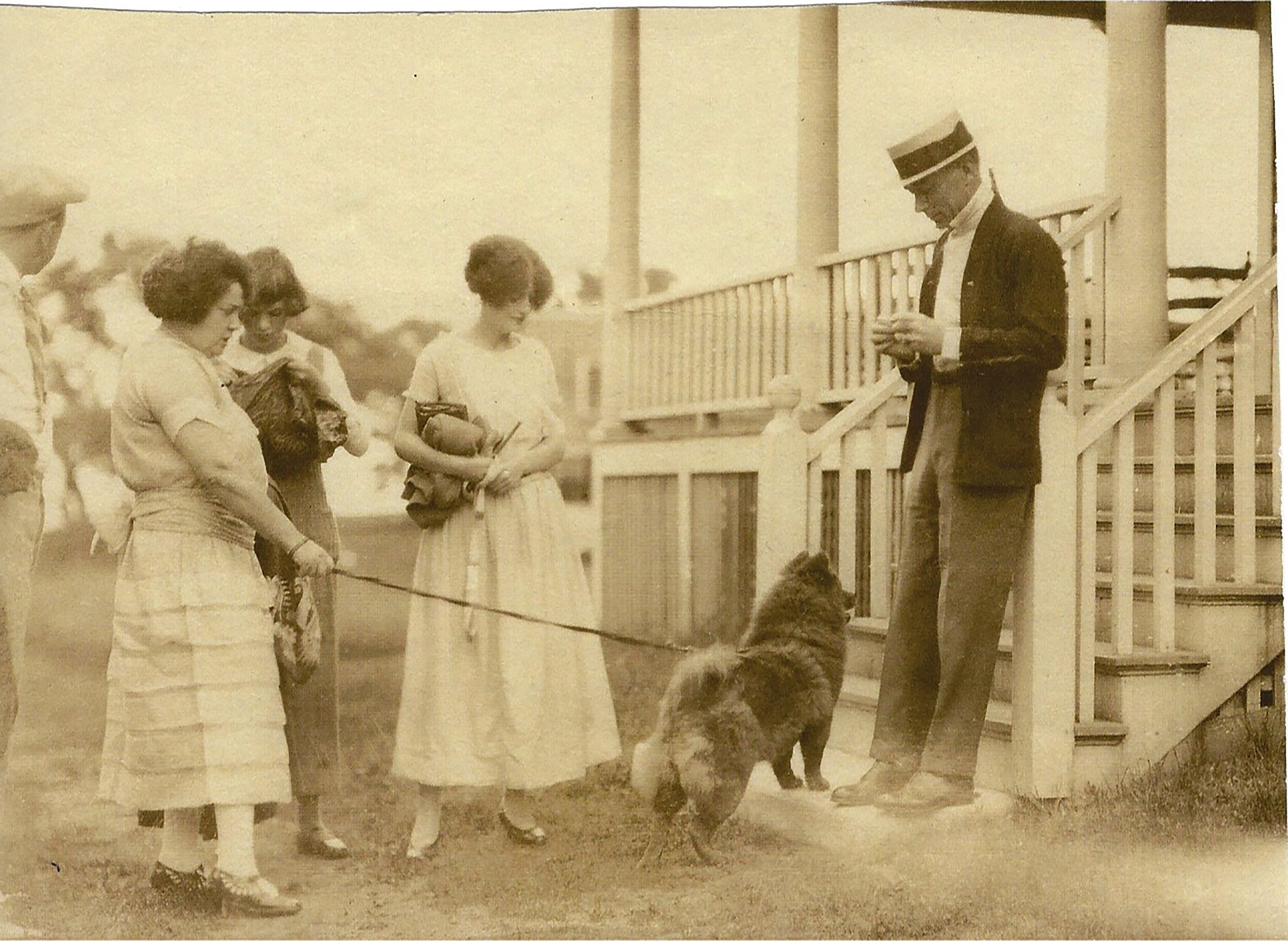 19-1920s-george-herriman-with-mabel-bobbie-and-toots-circa.jpg