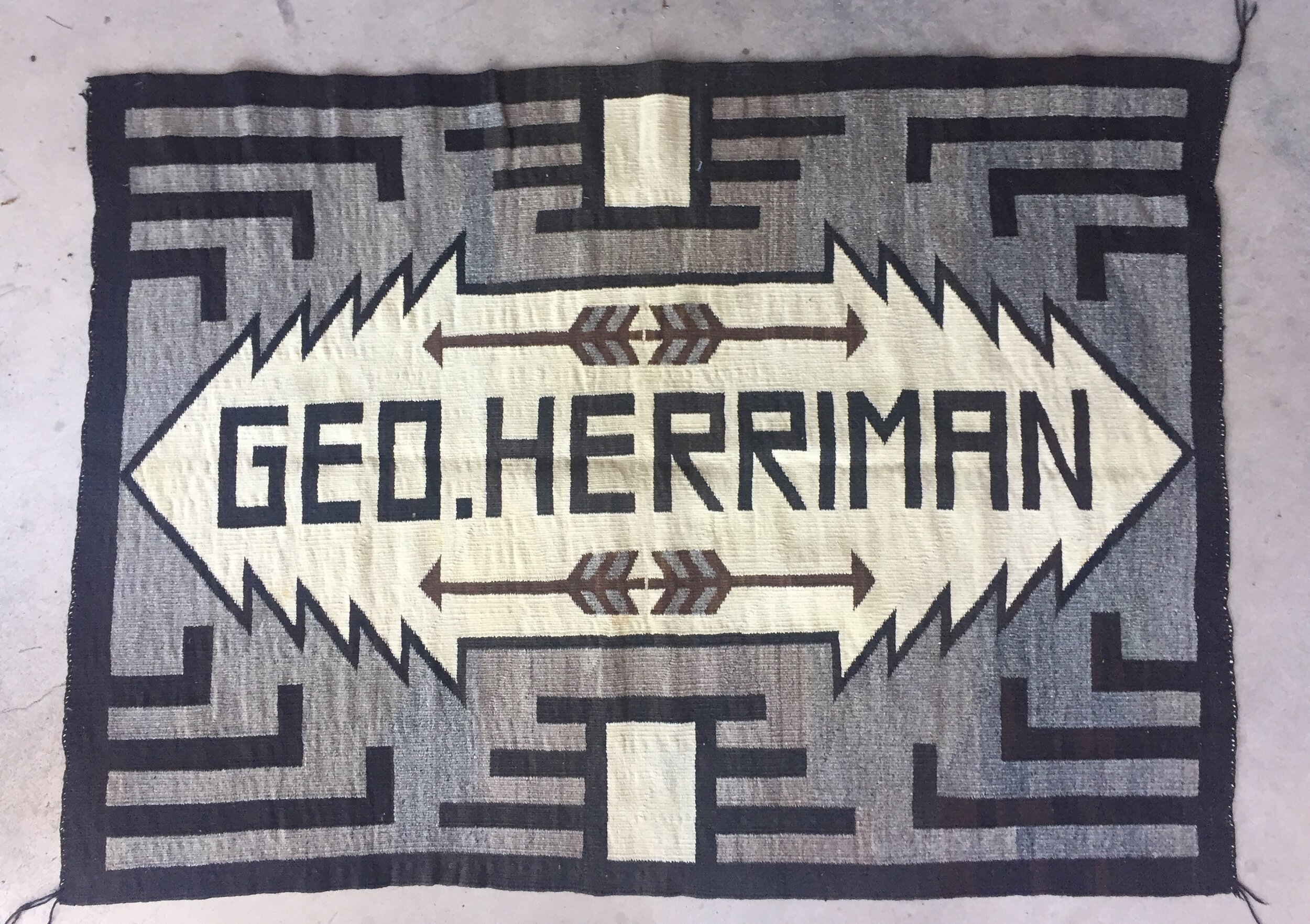 22-personalized-navajo-rug-given-to-george-herriman-by-his-arizona-friends.jpg