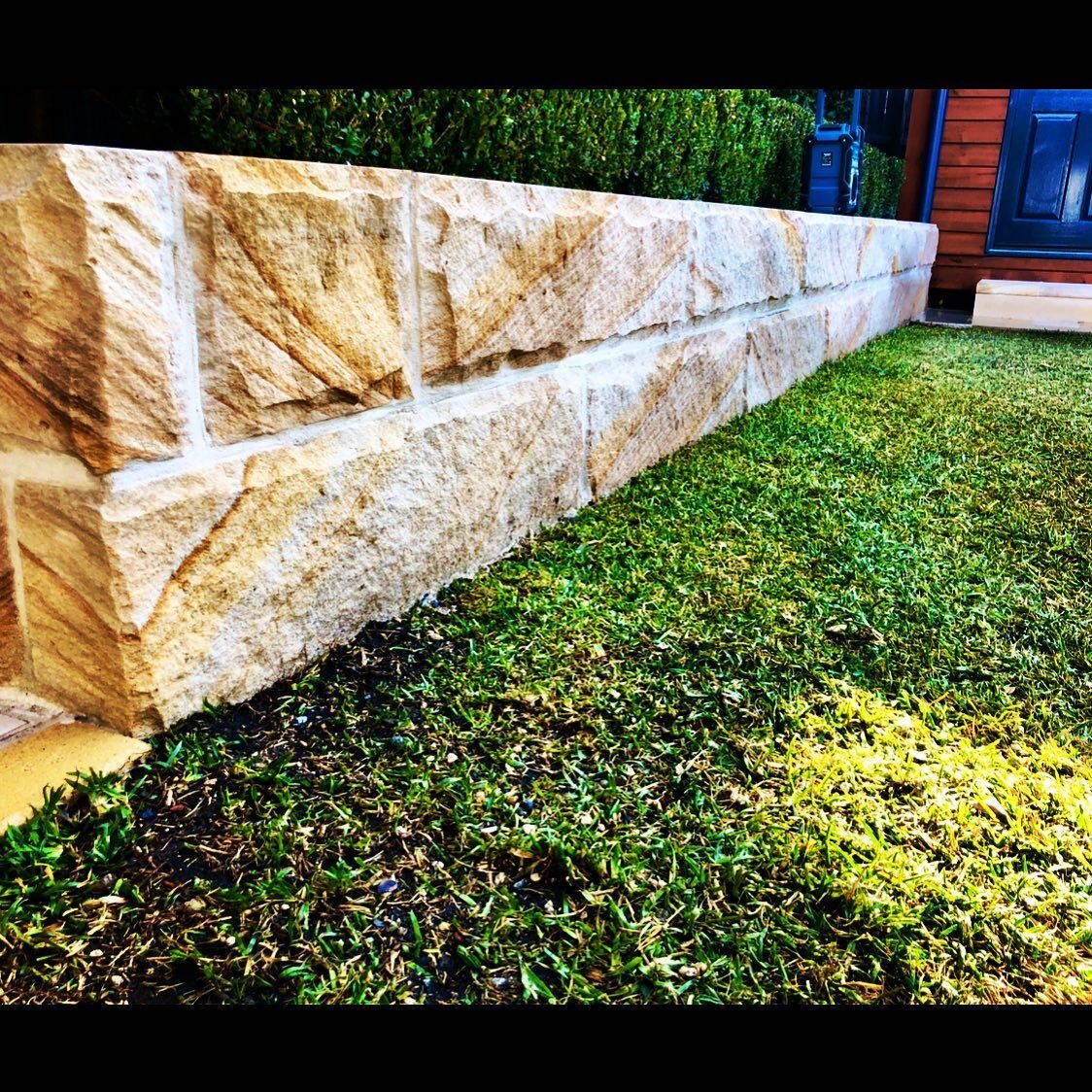 We love our stone work - these sandstone logs come up a treat and blend in well with a formal garden design #beyondthegate #beyondthegatelandscaping #sydneylandscaper #stonework#landscapers#wedoitall