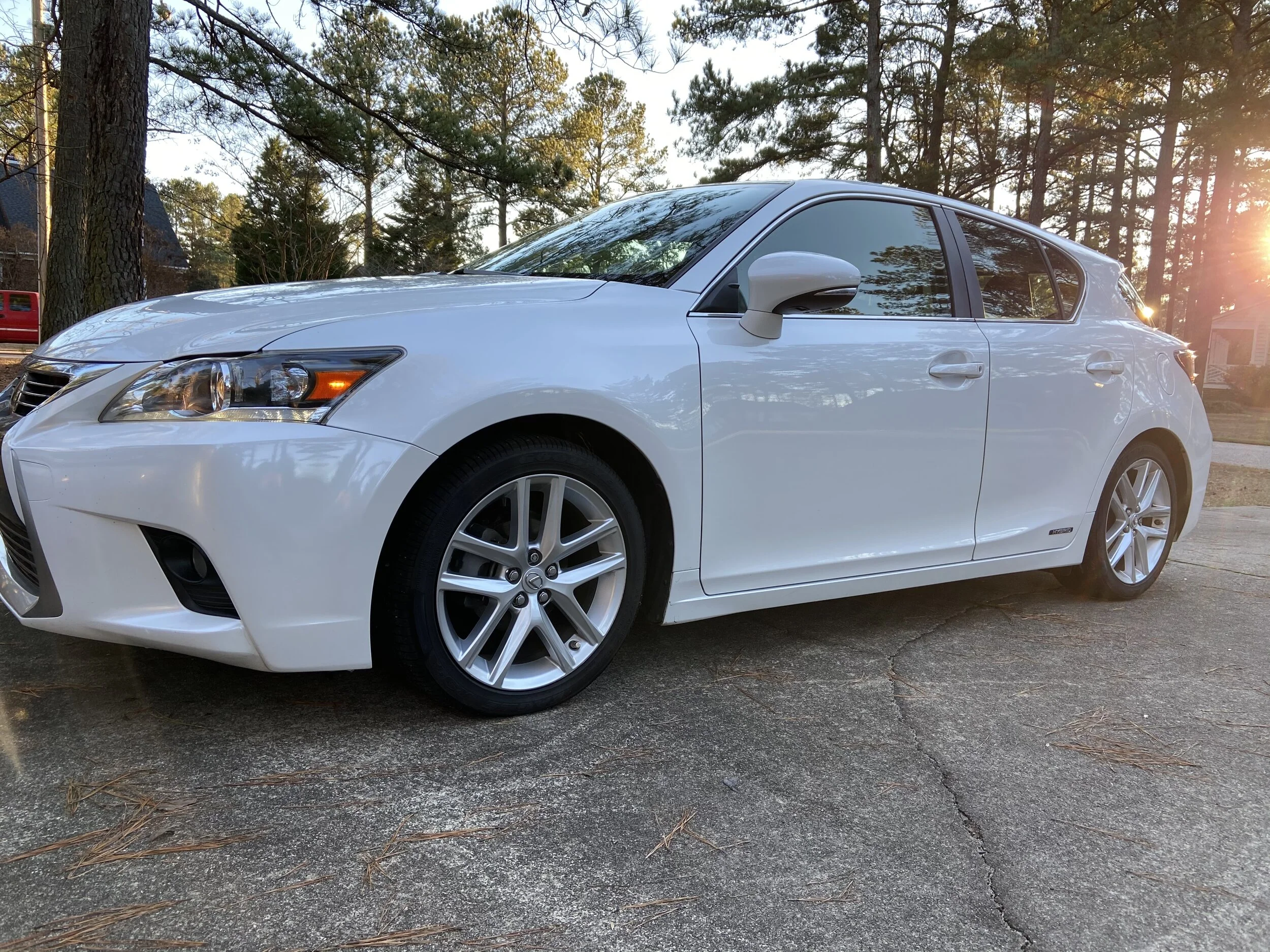 Lexus Hybrid.jpg