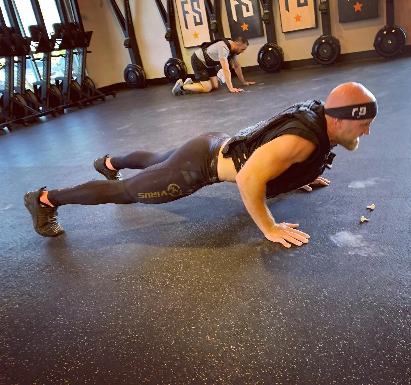 💪🏼🇺🇸💪🏼Team Member Spotlight. Coach Cole crushing Murph. Shout out to Cole for challenging himself to do RX for Murph at his first go at it!!! #teammembertuesday #takethechallenge #colecrushingit #fitsocietyaz #murphworkout #fsteamtuesday