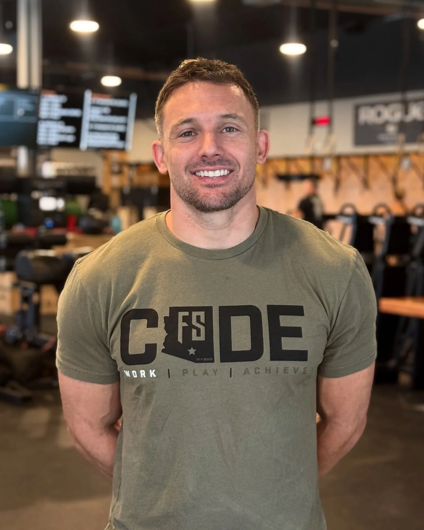 Introducing our new Head Coach, @dtravers29!!
We&rsquo;re excited to have his experience, excellence, and energy on board to help us all grow 💥👏⬇️

Born and raised in Southern California, Dustin brings over 12 years of experience in group fitness a