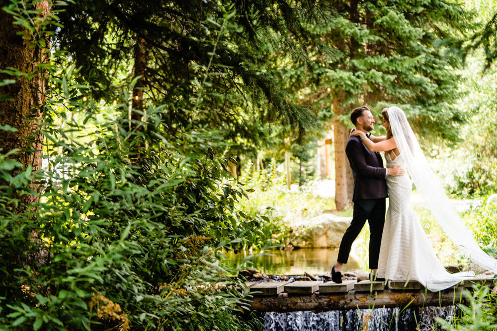  Blackstone River Ranch wedding by Idaho Spring Photographer, JMGant Photography | LeeAna and Matt 