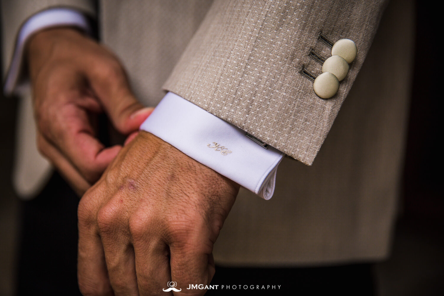  Denver Colorado Wedding | Groom getting dressed | Colorado wedding photographer | © JMGant Photography | http://www.jmgantphotography.com/ 