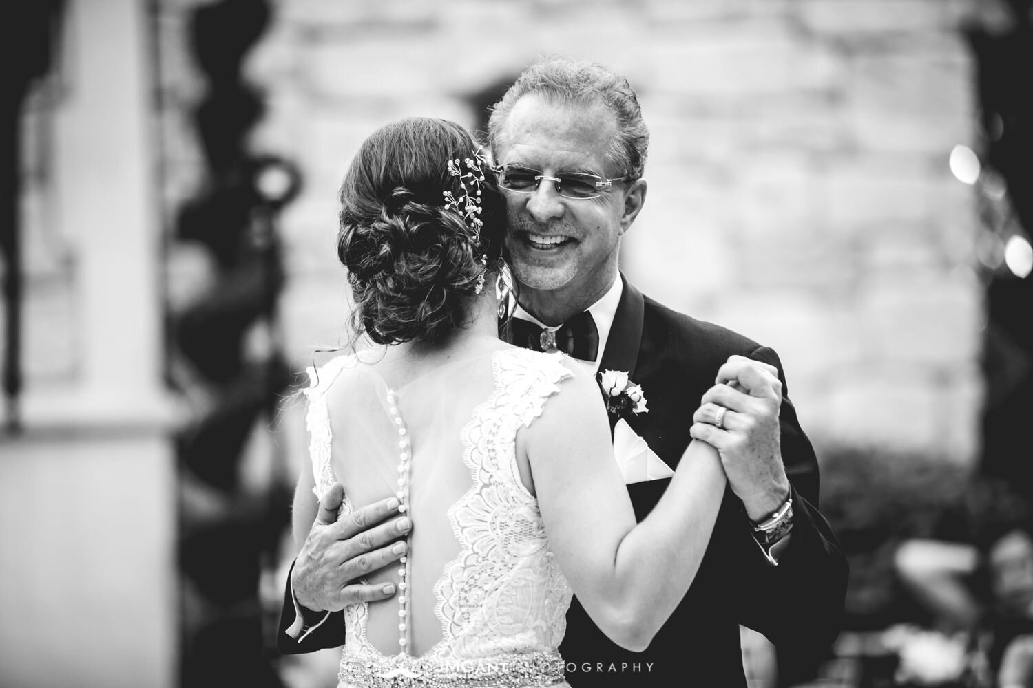  Denver Colorado Wedding | First dance | Colorado wedding photographer | © JMGant Photography | http://www.jmgantphotography.com/ 