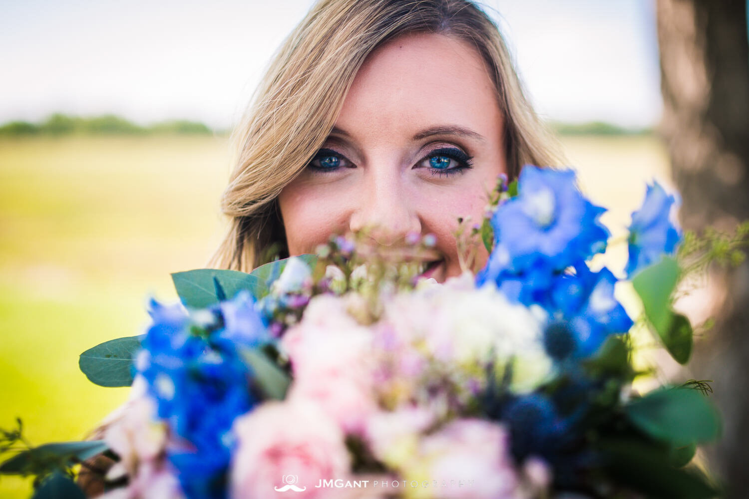  Platte River Fort Wedding | Bridals on a sunny day | Greeley Colorado wedding photographer | © JMGant Photography | http://www.jmgantphotography.com/ 