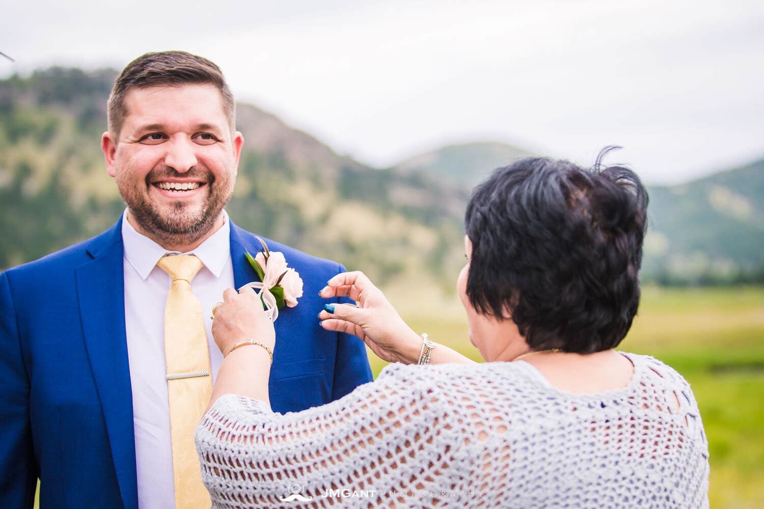  Summer elopement in
Rocky Mountain National Park
© JMGant Photography
http://www.jmgantphotography.com/ 