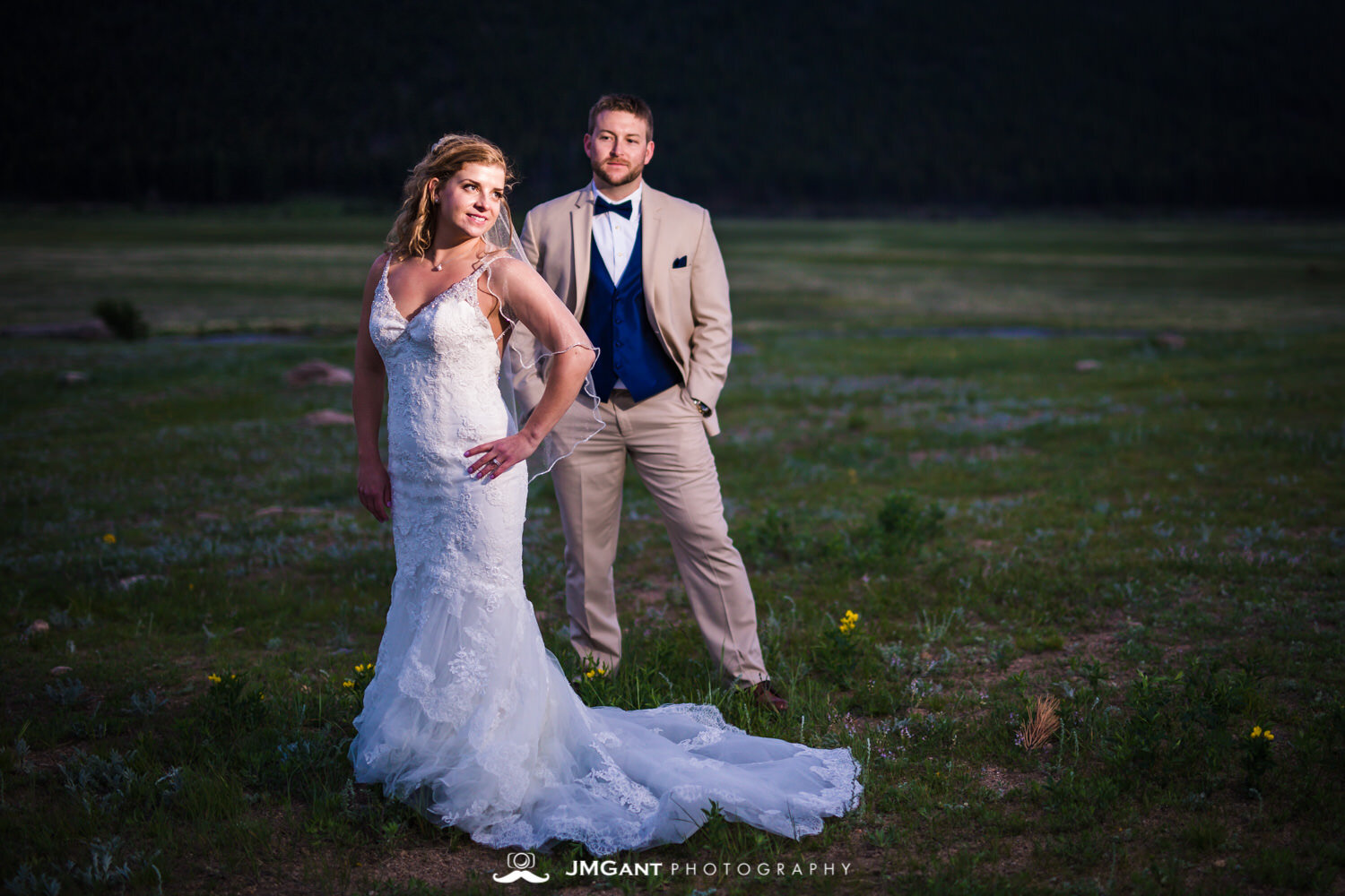  Rocky Mountain National Park first look wedding photos. 