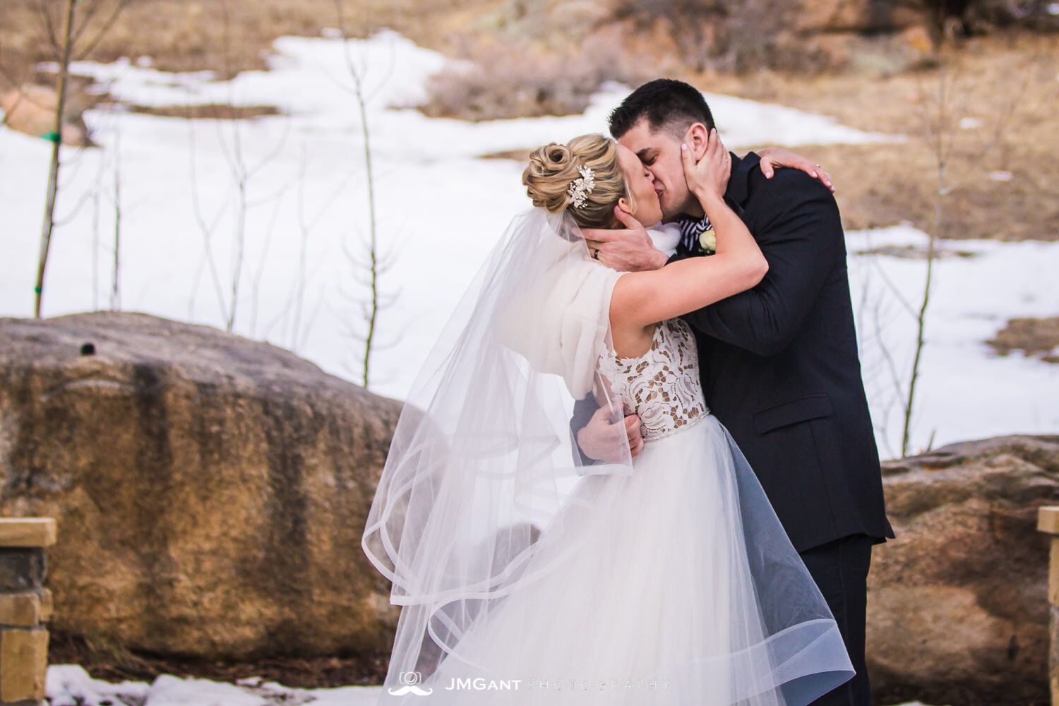  Stunning elegant wedding at the Della Terra Mountain Chateau in Estes Park Colorado. Photographed by Jared M. Gant of JMGant Photography. 