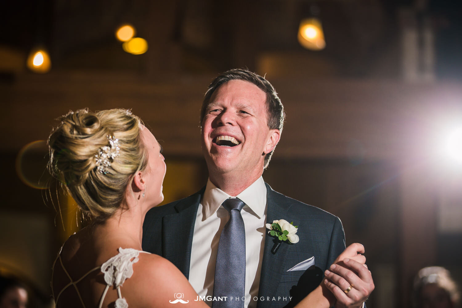  Stunning elegant wedding at the Della Terra Mountain Chateau in Estes Park Colorado. Photographed by Jared M. Gant of JMGant Photography. 