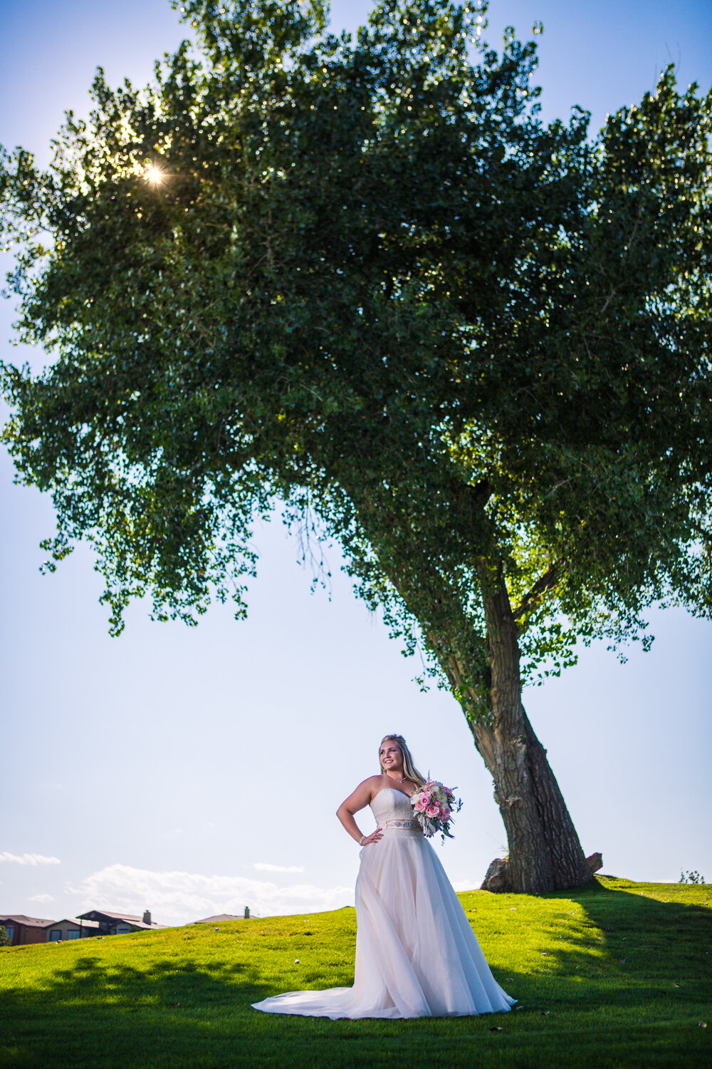  Wedding picture at the Big Red Barn at Highland Meadows Golf Course.&nbsp;Phototgraphed by Jared M. Gant of JMGant Photography.&nbsp; 