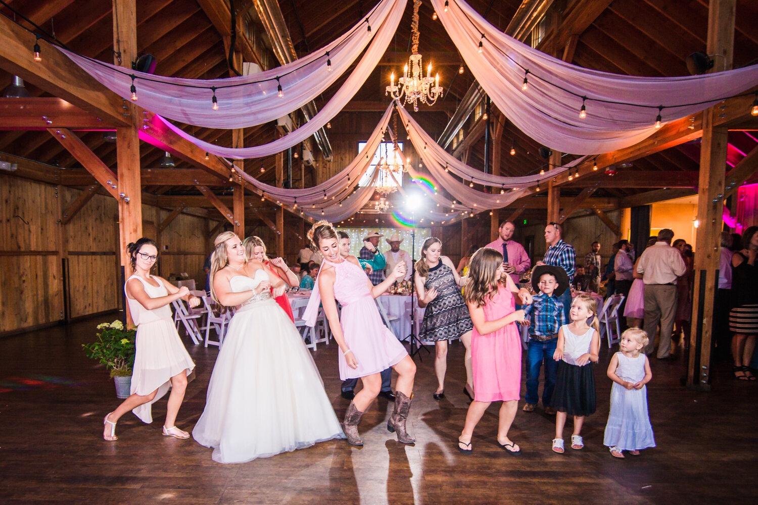  Wedding picture at the Big Red Barn at Highland Meadows Golf Course.&nbsp;Phototgraphed by Jared M. Gant of JMGant Photography.&nbsp; 