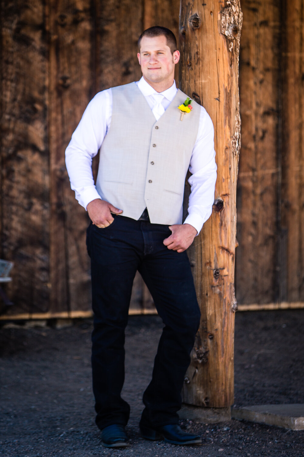  Groomals.&nbsp;The barn at Evergreen Memorial. Photographed by JMGant Photography. 