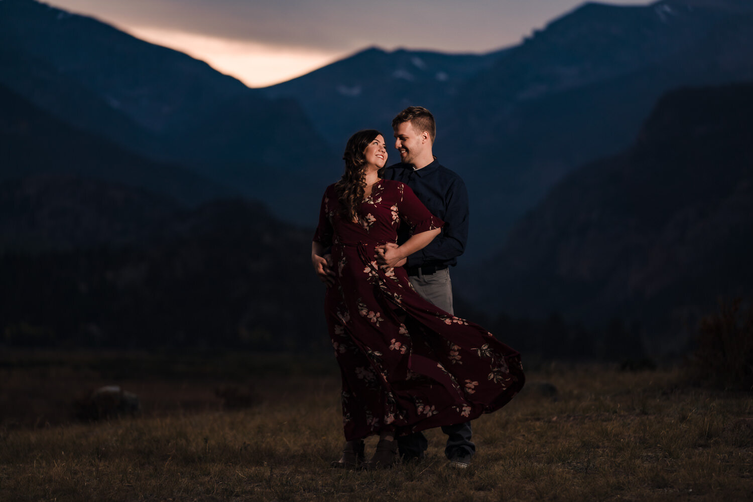  Estes Park engagement pictures with dog by Rocky Mountain National Park wedding photographer, JMGant Photography 