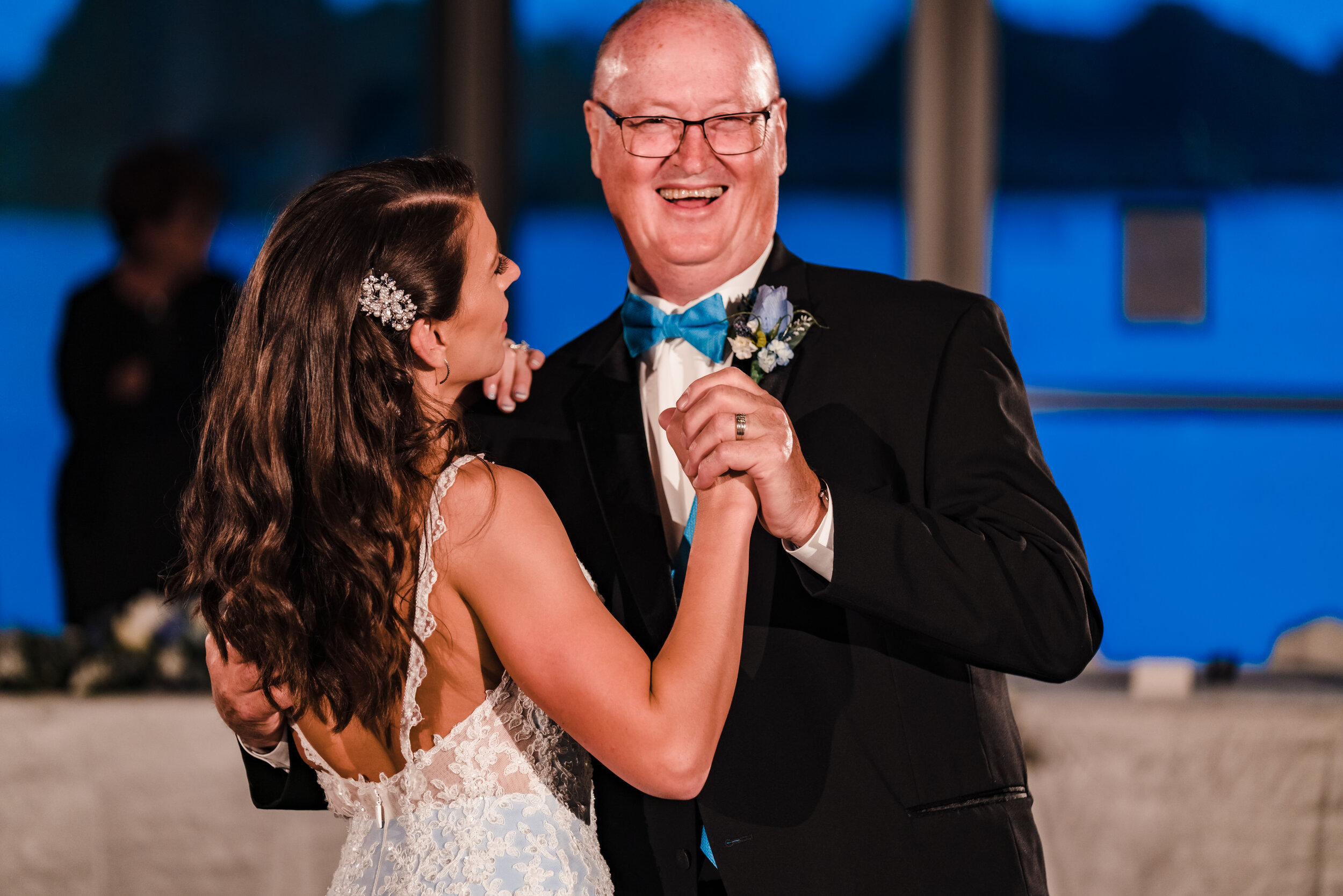  Memphis wedding at Shelby Farms by destination wedding photographer, JMGant Photography. 