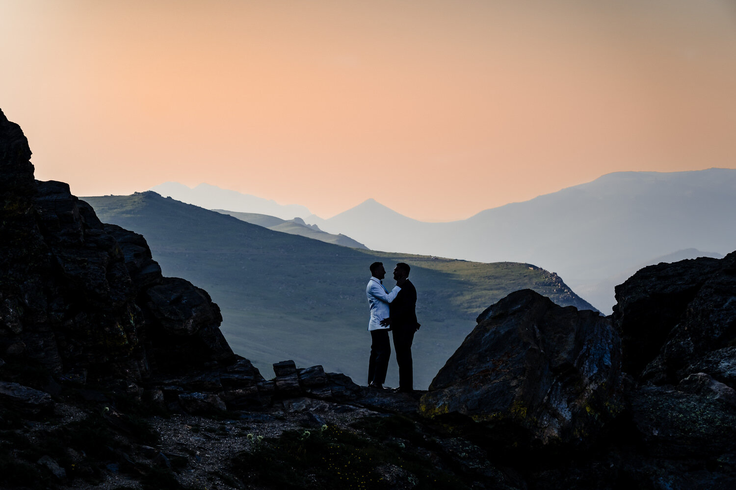 Sunrise wedding first look in Rocky Mountain National Park by Estes Park photographer, JMGant Photography-20.jpg