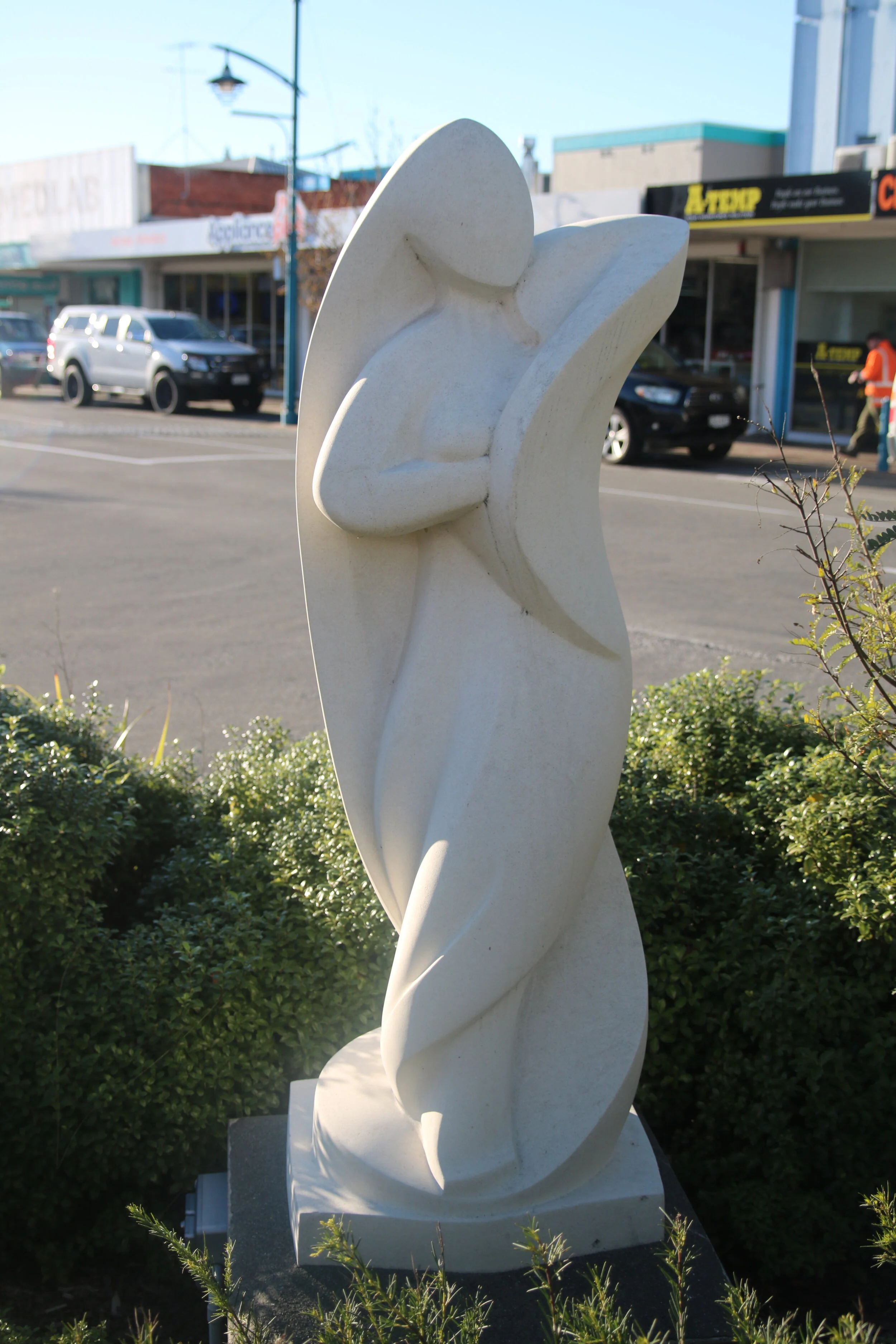 Lydia Geldof Sculpture
Location: Bythell Place, Blenheim