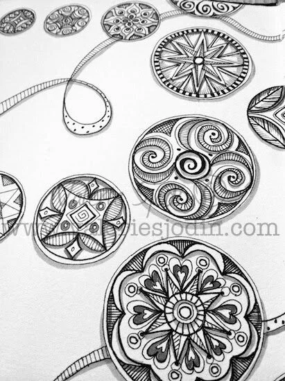 Doodling Circles in Black, White, and Grey