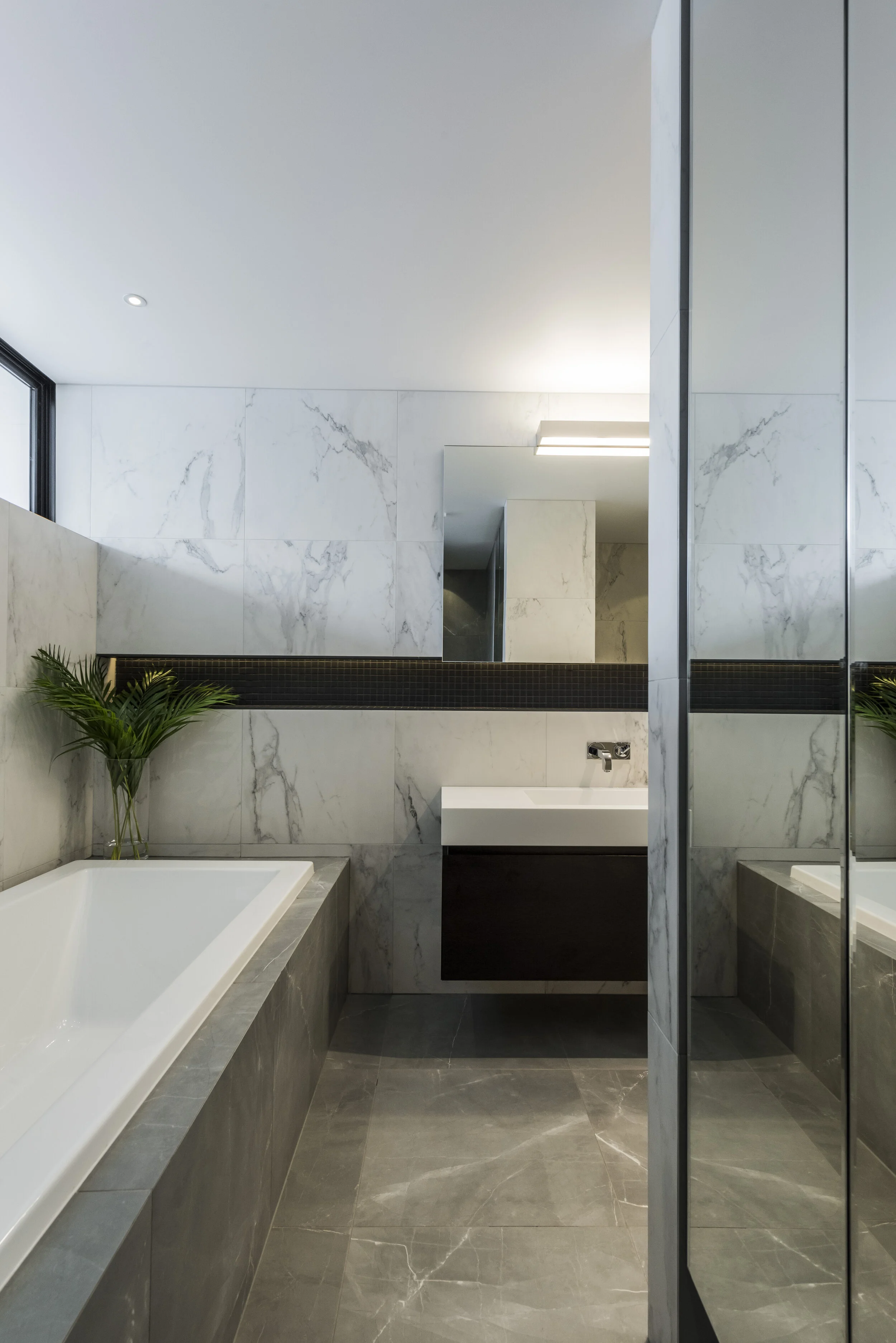 Jacksons Rd, Main Bathroom,  Trends Tida NZ Designer Home of the Year 2017Awards 2017