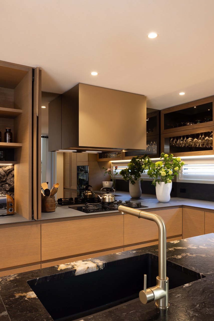 Hay Kitchen 2025