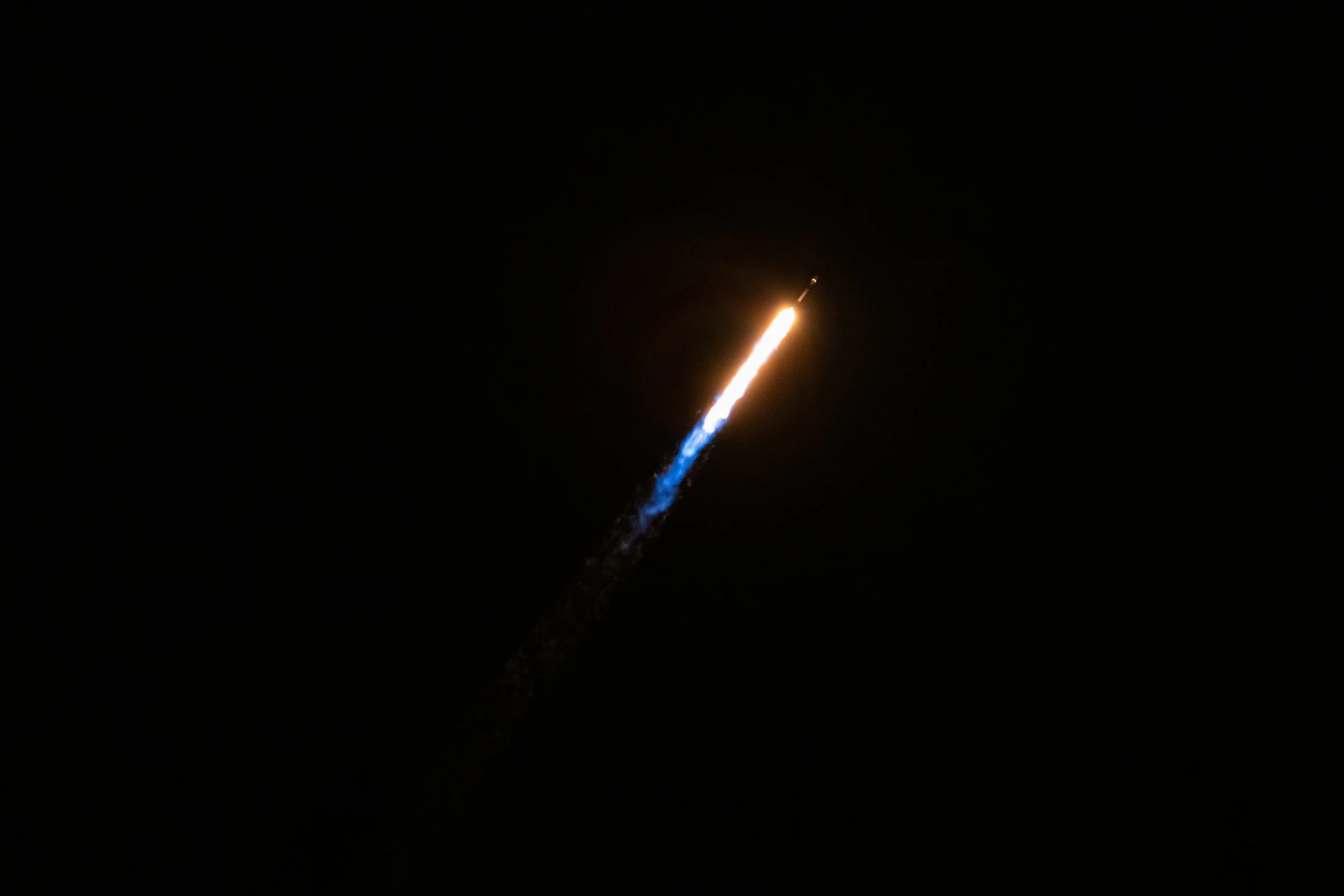 Falcon 9 rocket carrying the HAKUTO-R lunar lander