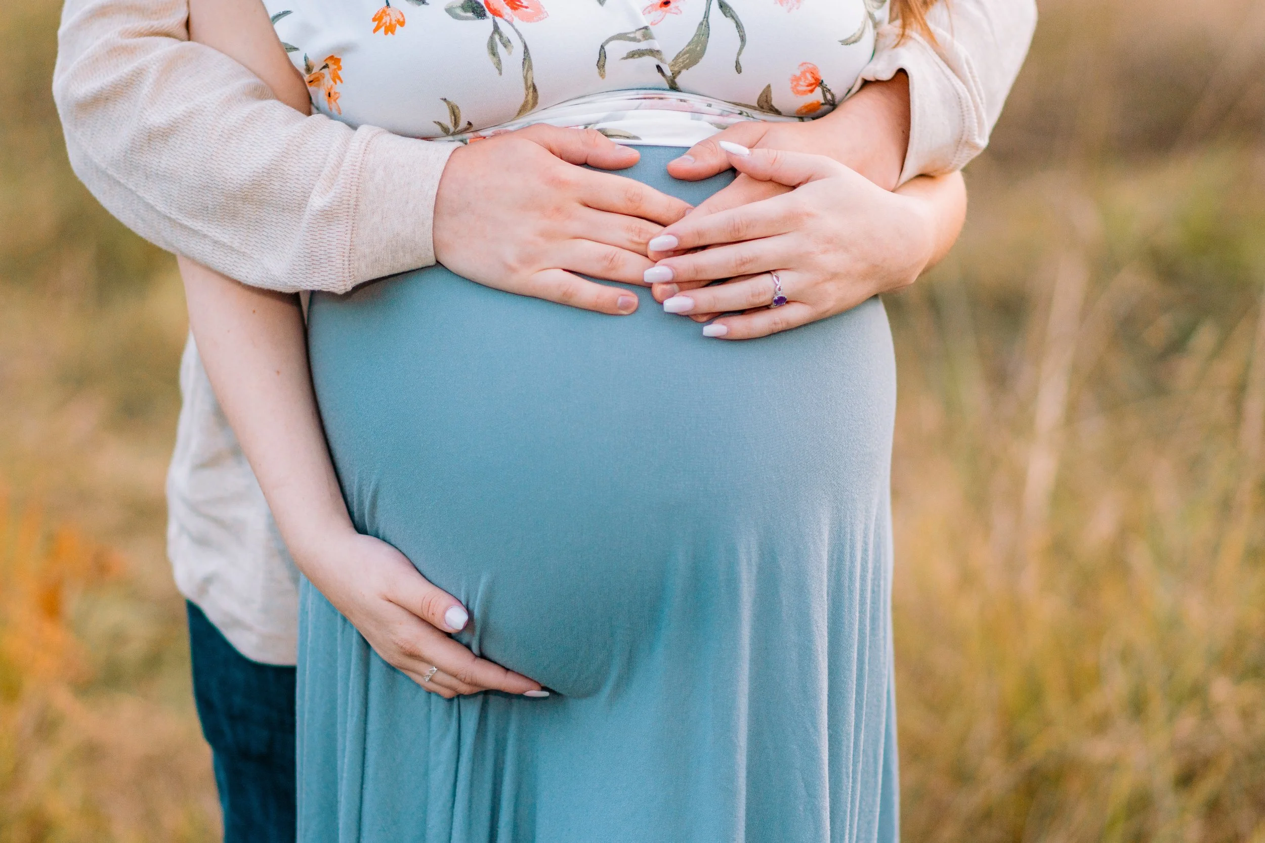 Sarah & Xander-Maternity-2_20MB.jpg