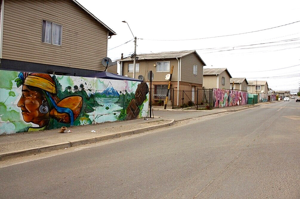 Murals in the streets of Quintero. Photo credit: T.S. 