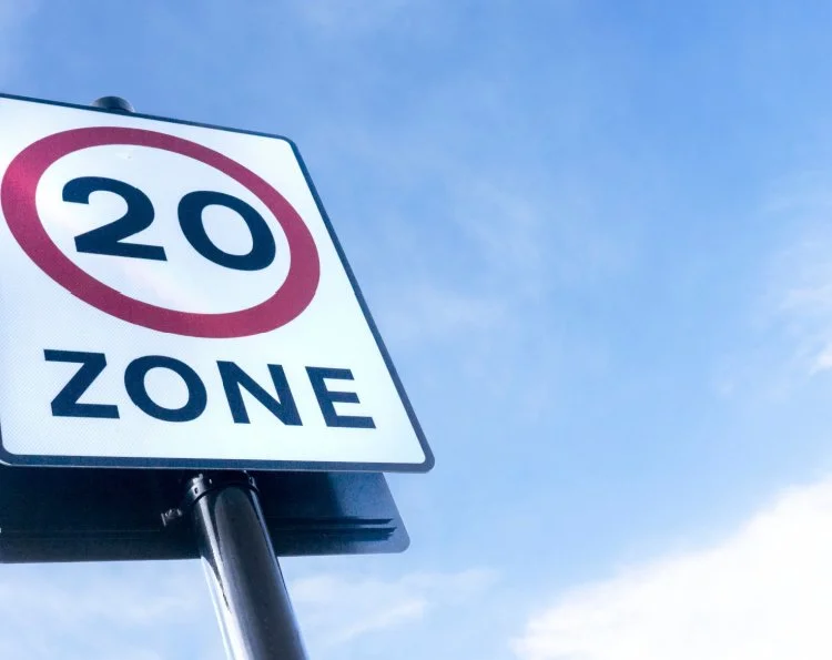 The 4 best fuel-efficient ways to maximise your MPG in 20mph zones