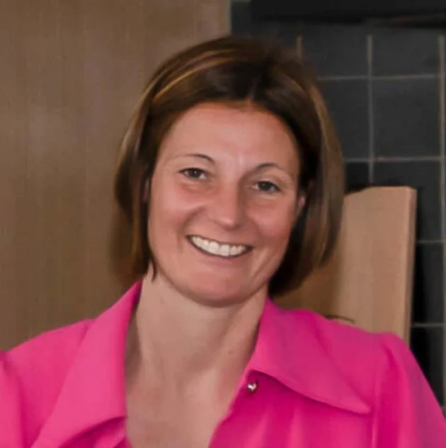 Review over Made by Anouk: “Ik ken maar een topper zoals Anouk. Ze is een ster in haar vak. Ik kreeg een fijne samenwerking, een prachtige website en de boekingen stroomden direct binnen.”  DO DE SMET B&B Gastvrouw