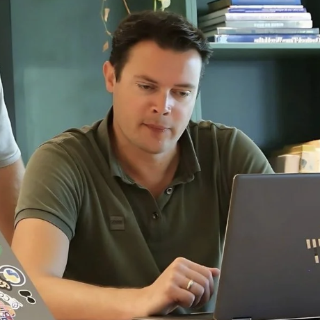 Review van Qstars IT over de Squarespace website project met Made by Anouk