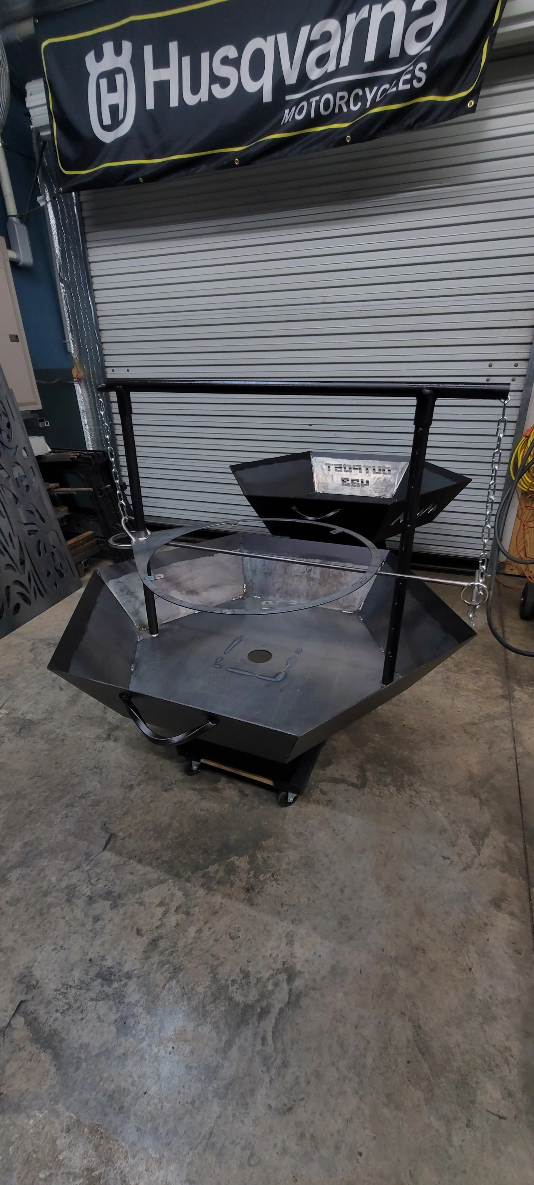 Medium custom steel fire pit designed and fabricated by Turn 2 Customz in East Tennessee
