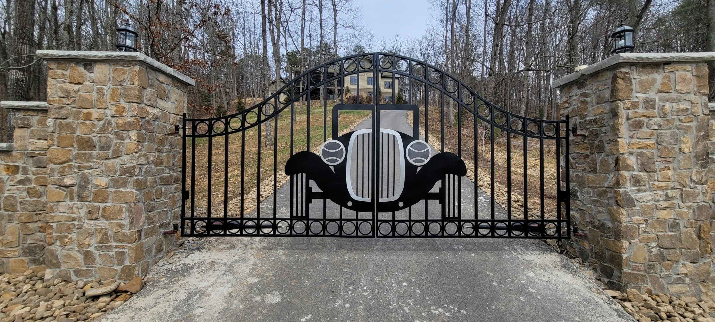 Custom arched steel gate with decorative plasma cut panel by Turn 2 Customz in Tellico Plains TN