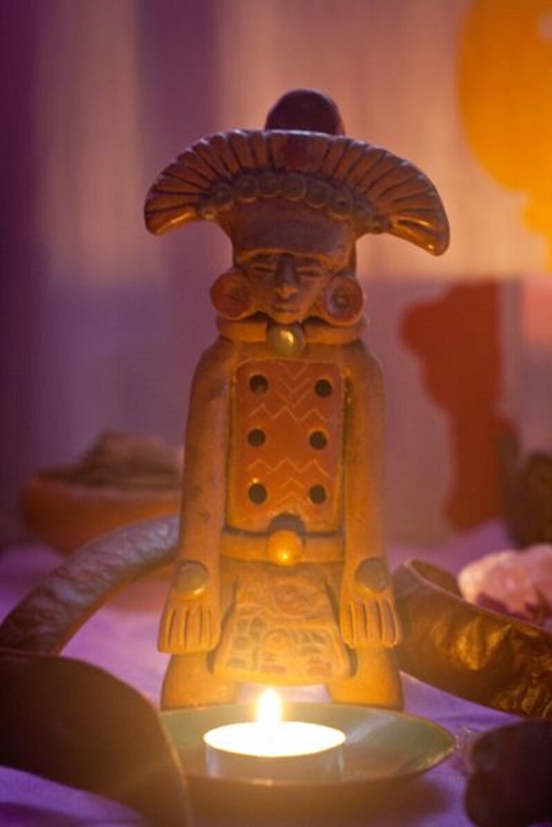 Blue Fire Reiki table Mayan flute man 200p  172012-07-01.jpg