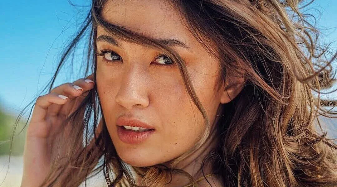 These UV Eyelash Extensions Will Be Your New Summer Essentialby Marella Ricketts of MEGA | Apr 17, 2019