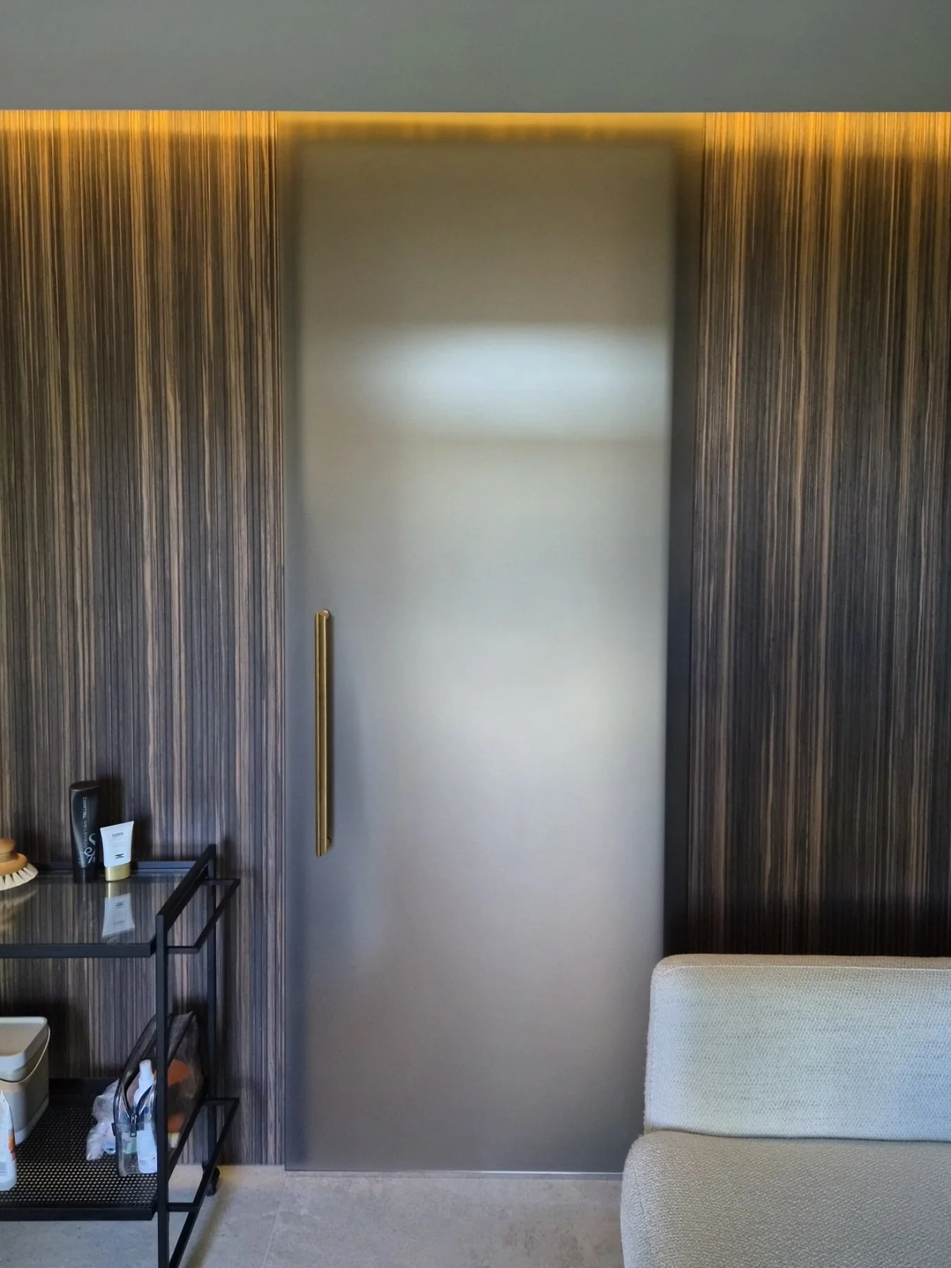 uputatud siiniga klaasist lükanduks mattklaasiga.jpg