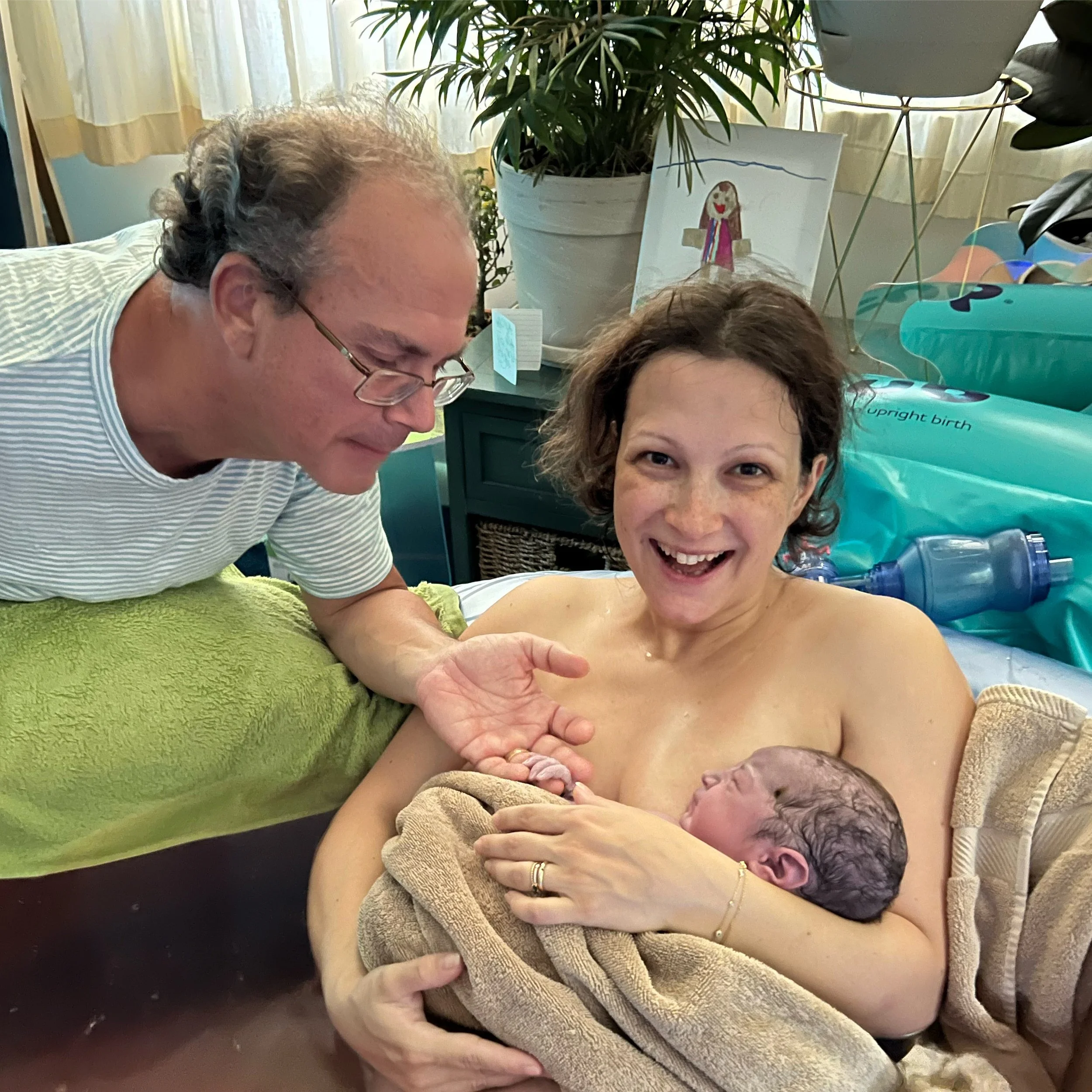 How to Have a Home Birth: What to Know Before You Decide