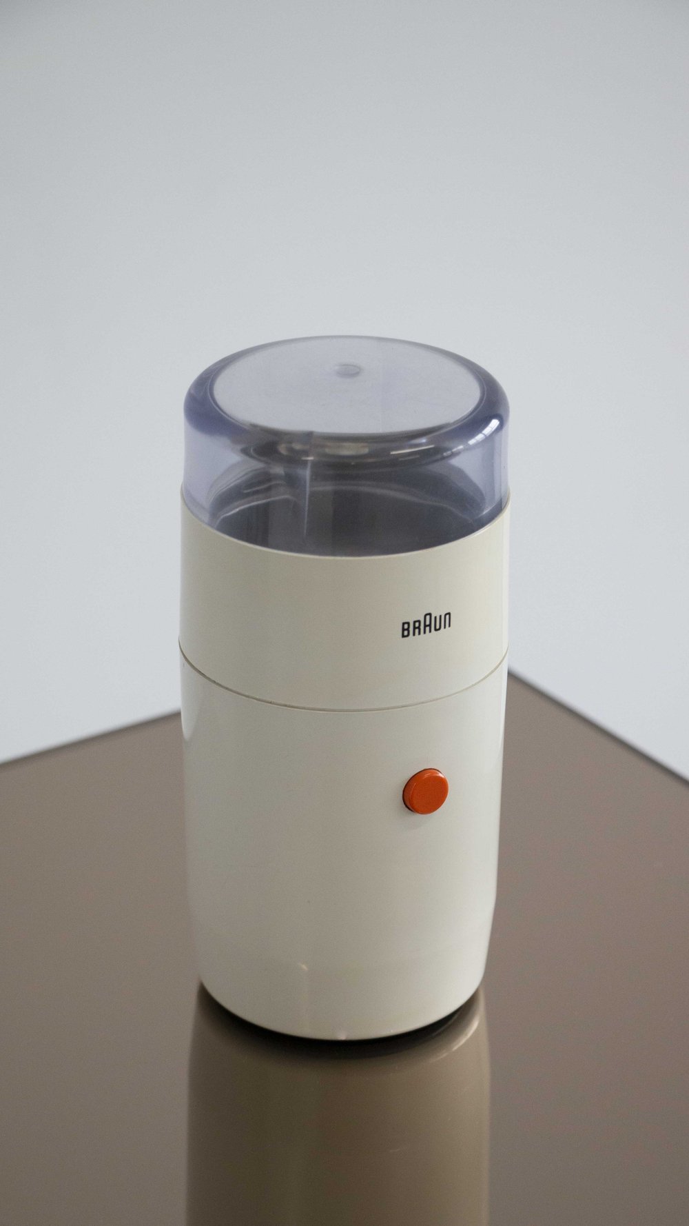 My mom gave me her Braun coffee grinder. It was designed by Reinhold Weiss  in 1967 in West Germany. Still works great. : r/BuyItForLife