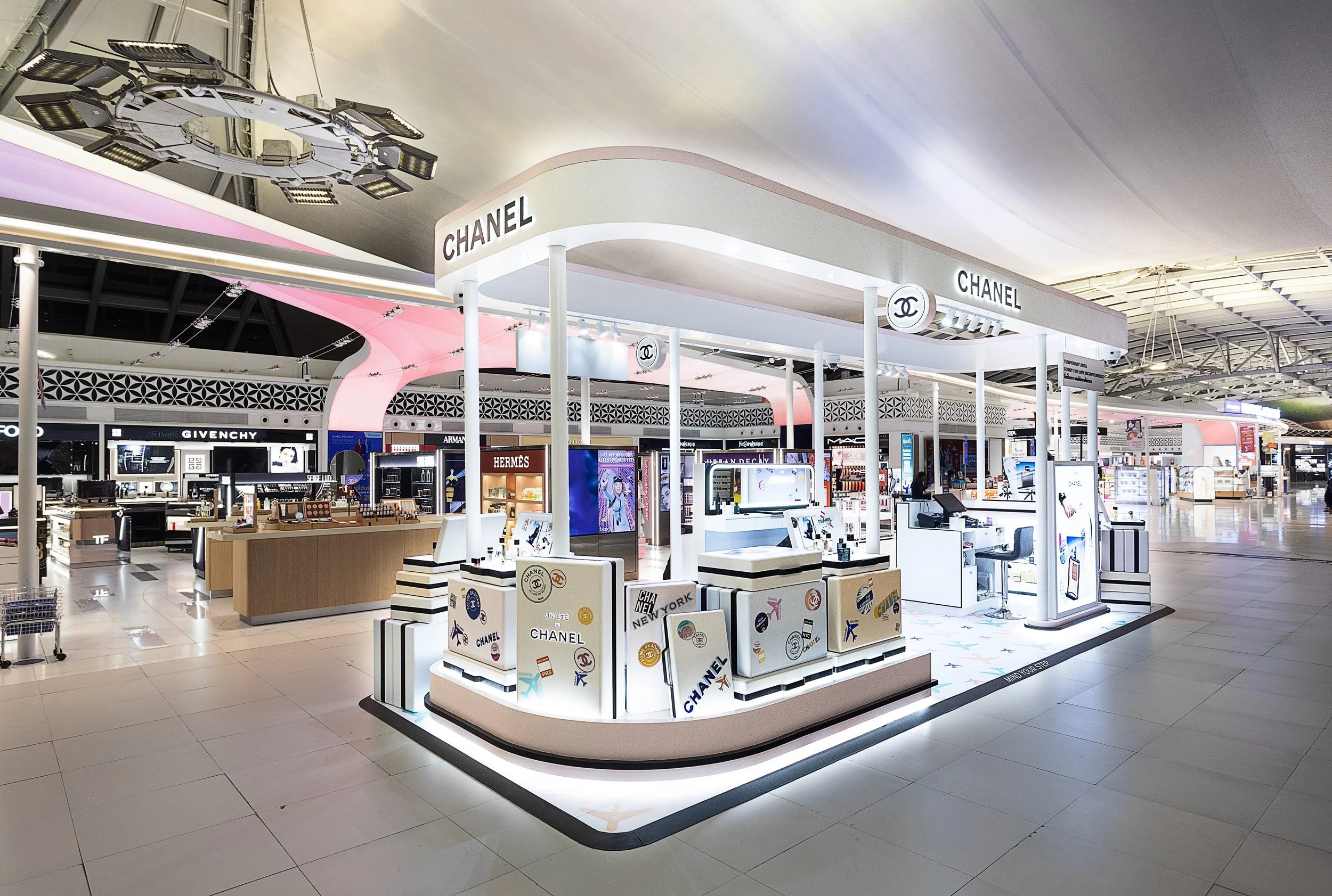 TH Un E╠üte╠ü de Chanel 23.jpg