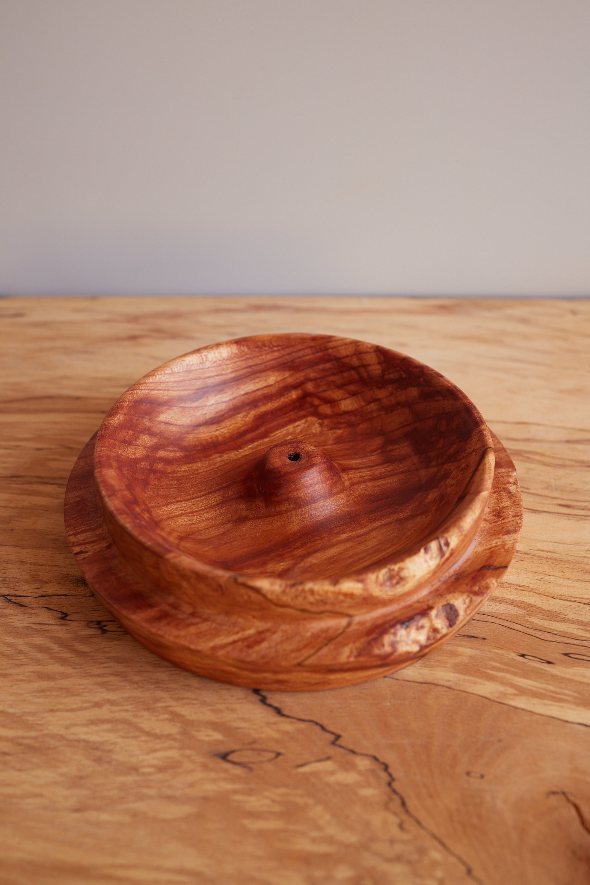 urn 4.jpg