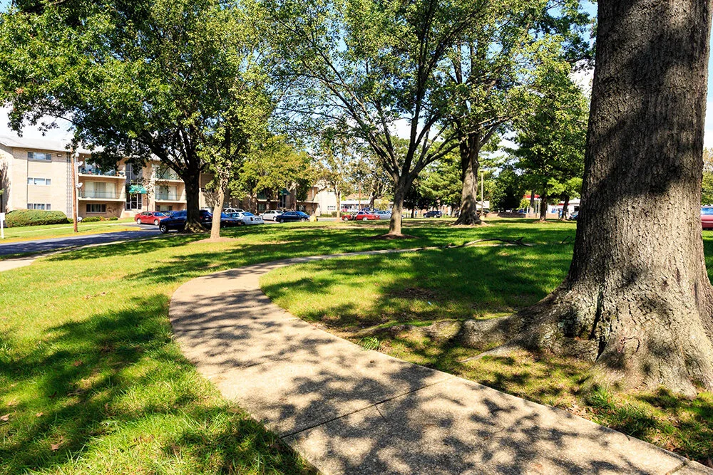 1000px_Holly_Spring_OCT_2013_Exterior.jpg