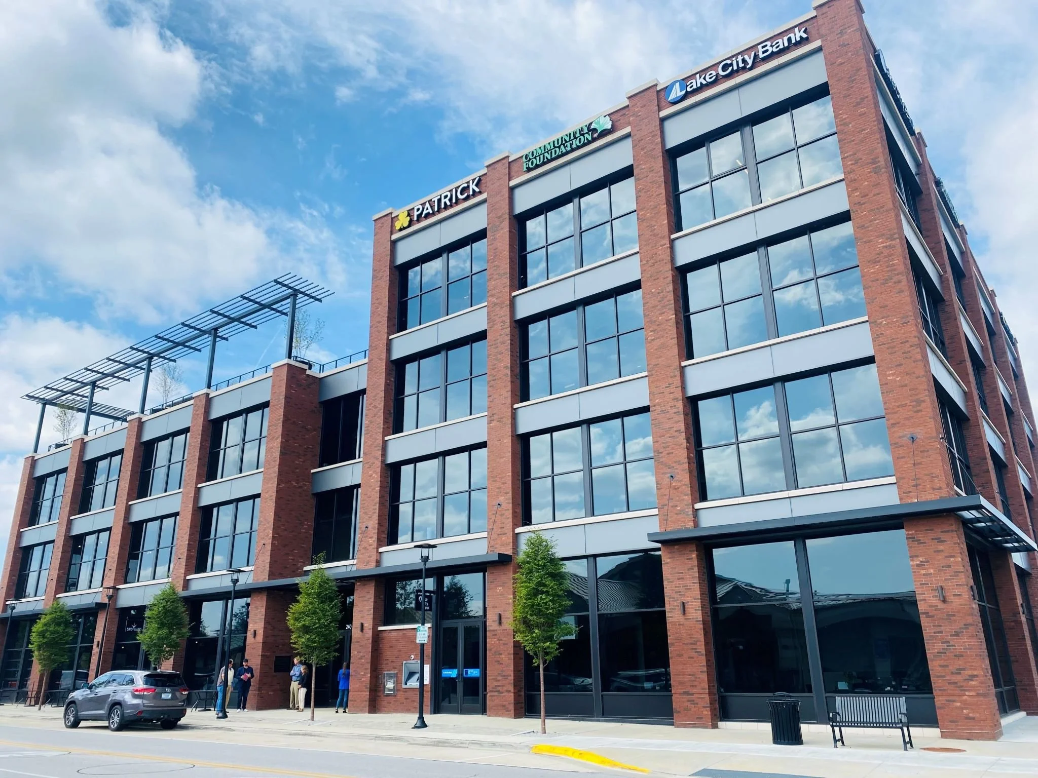 RiverBend_Exterior.jfif