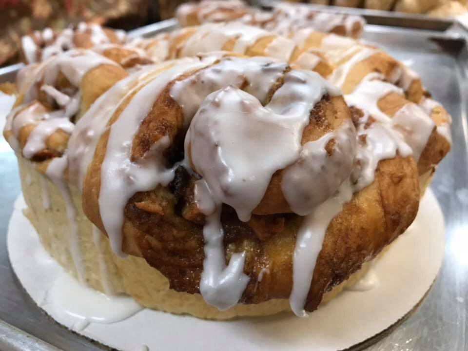 pleasantview-cinnemon-roll.jpg