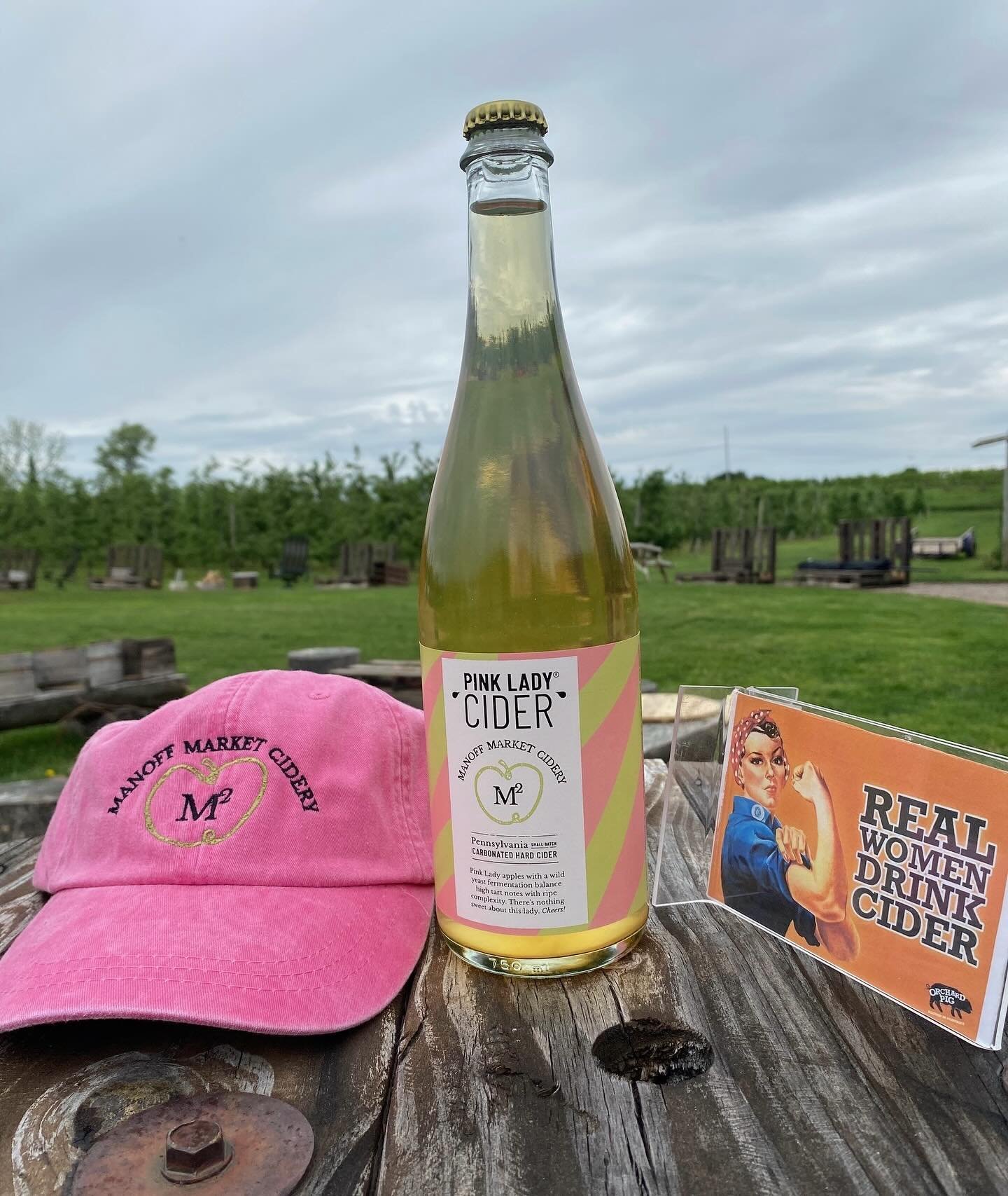 Treat your favorite lady (*mom*) to a Cidery afternoon this Saturday.  Split a bottle together in our orchard seating area.  Fire pits will be going.  Cheers 💐 🥂!