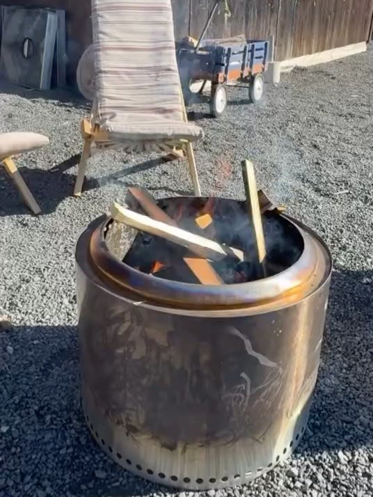 Hot cider &amp; fire pits on Small Business Saturday? Yes please 🍎. Open until 6:30 (5:30 in the market). Come say hi &amp; support local! #smallbusinesssaturday #buckscounty