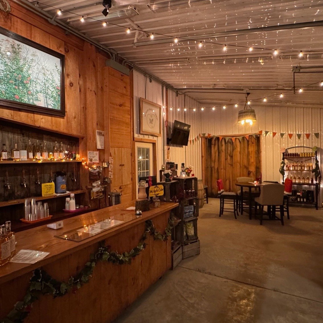 The Cidery will be open tomorrow 10-5:30, and this Saturday 10-6:30. Hot cider, hot toddies, and our newest bottle selections. Come get cozy 😊. 

We wish everyone a happy Thanksgiving, and thanks to each of you for supporting our local business! 

P