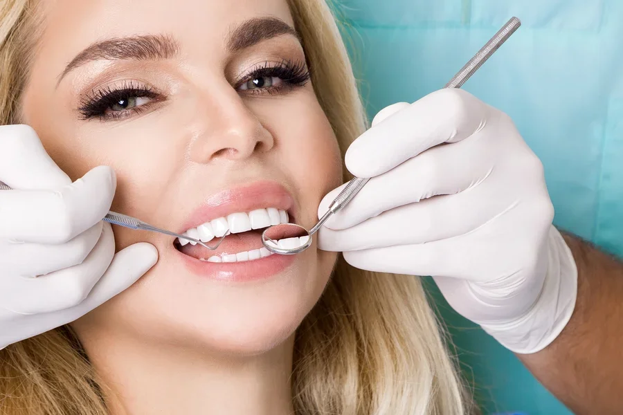 Teeth Whitening vs. Veneers vs. Bonding: Which Cosmetic Option Fits?
