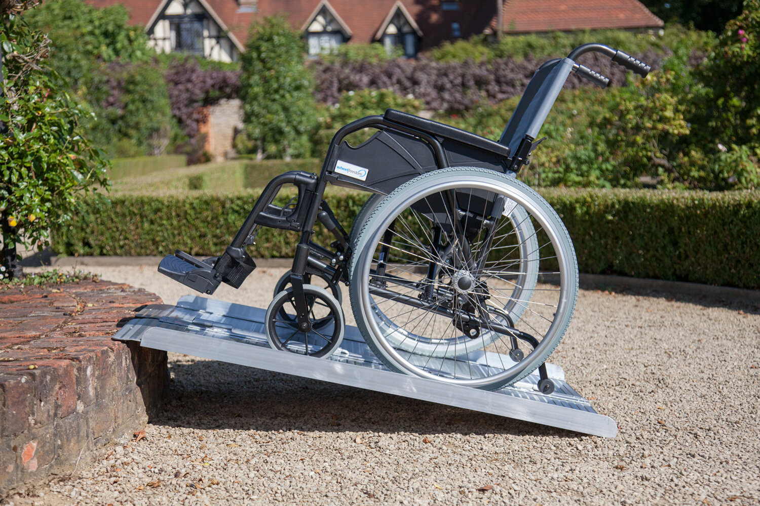 Lambert's Knoxville Scrubs & Medical Supplies