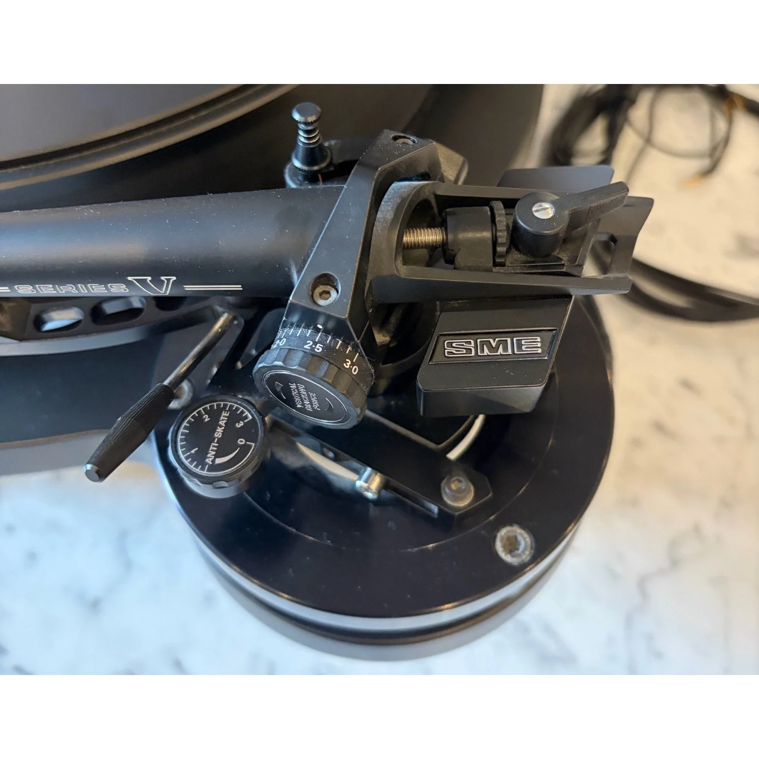 SME Seires V Side 3.jpeg