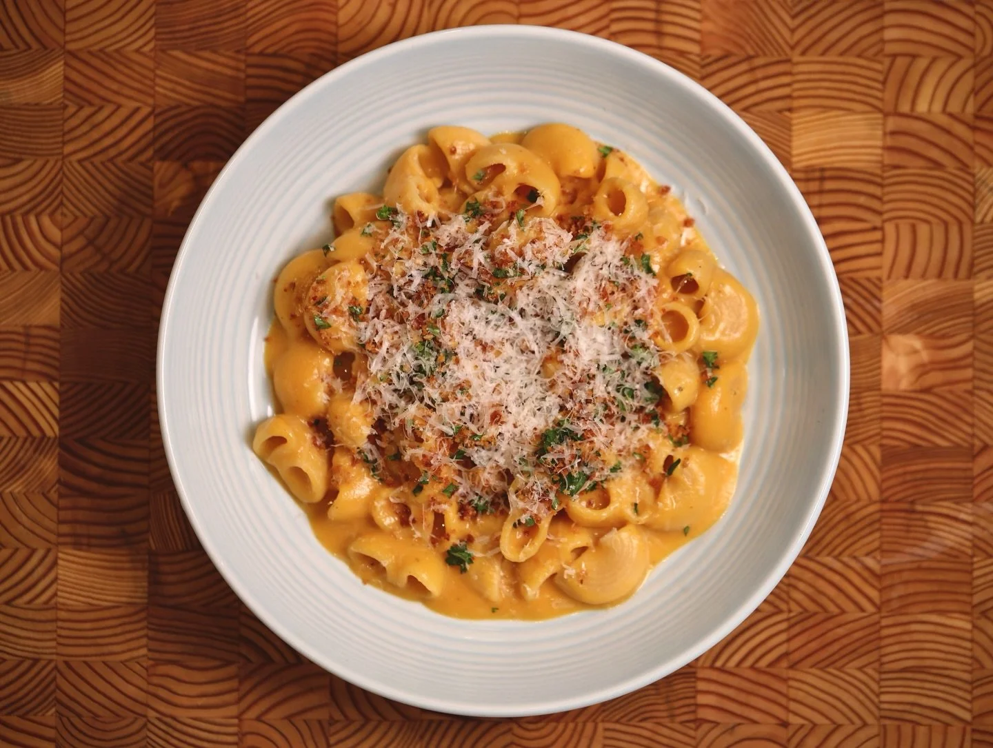 2025 roundup ✨
My 5 most popular recipes of the year.
Which one&rsquo;s your fave? And what are your requests for 2026? Comment below! 
All recipes are free on my Substack &mdash; link in bio 🤍

1. Butternut Squash Mac n&rsquo; Cheese
2. Thai Green 