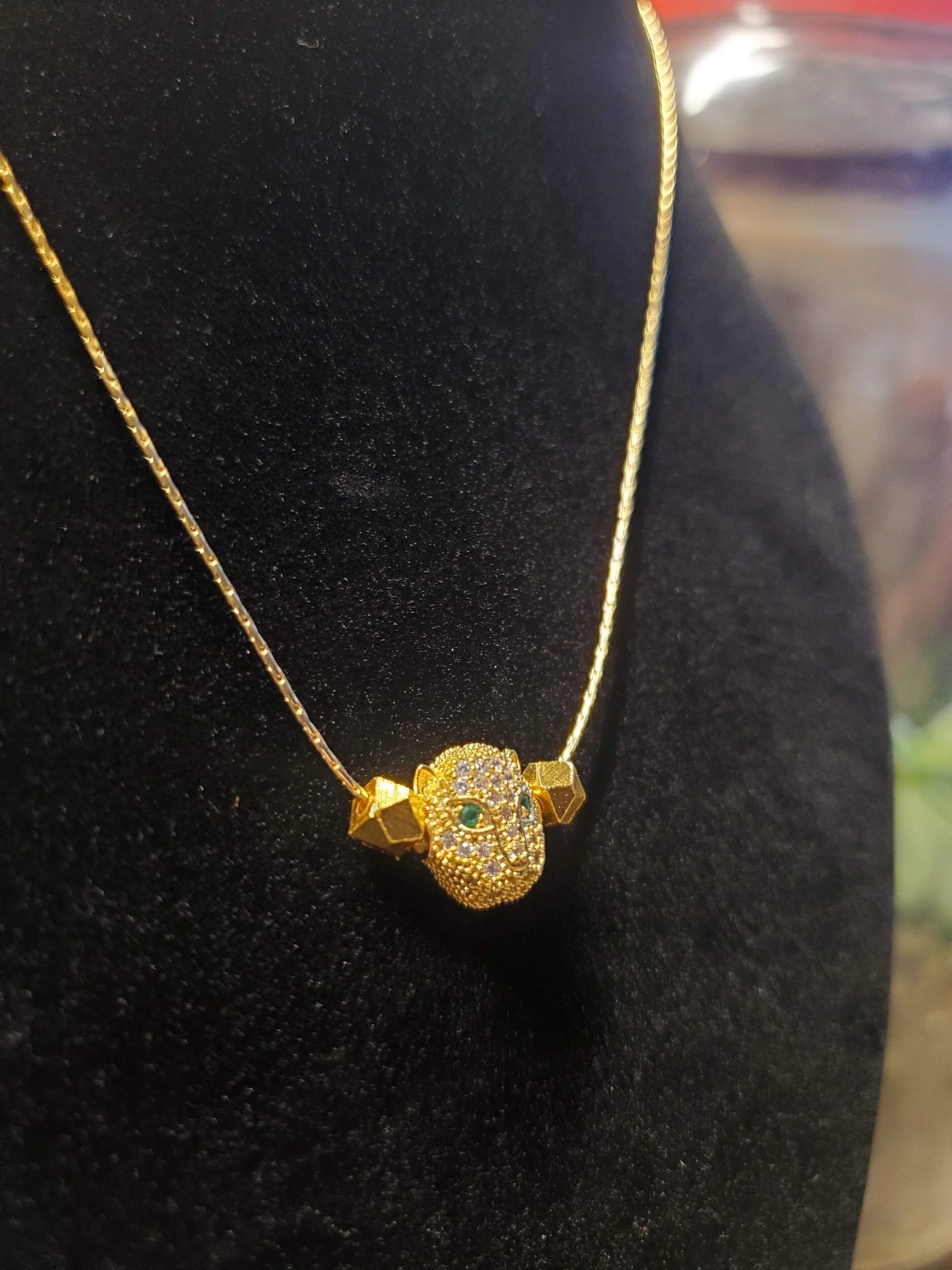 2E74EB90-CC90-41D7-90E5-E68842A16A92